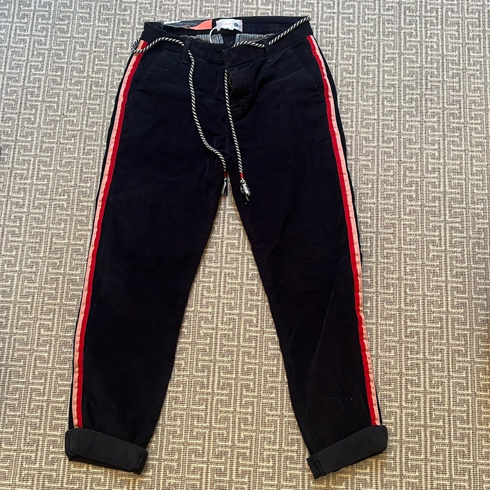 Sundry navy blue corduroy pants size 25 EUC.